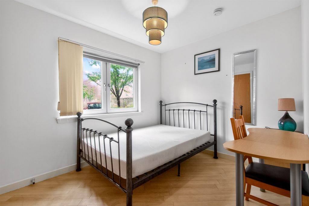 Additional image 9 of 2 bed flat for saleChandlers Court, Stirling FK8