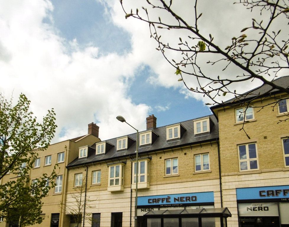 Property photo 1 of 7 External