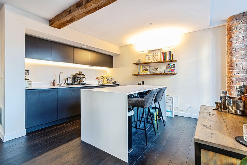 Property photo 3 of 27 Photo