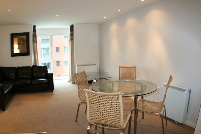 Property photo 3 of 6 Dining Area