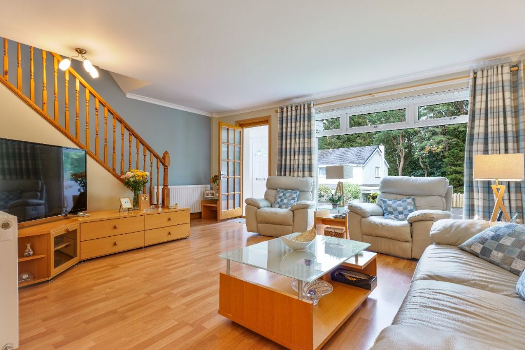 Property photo 2 of 34