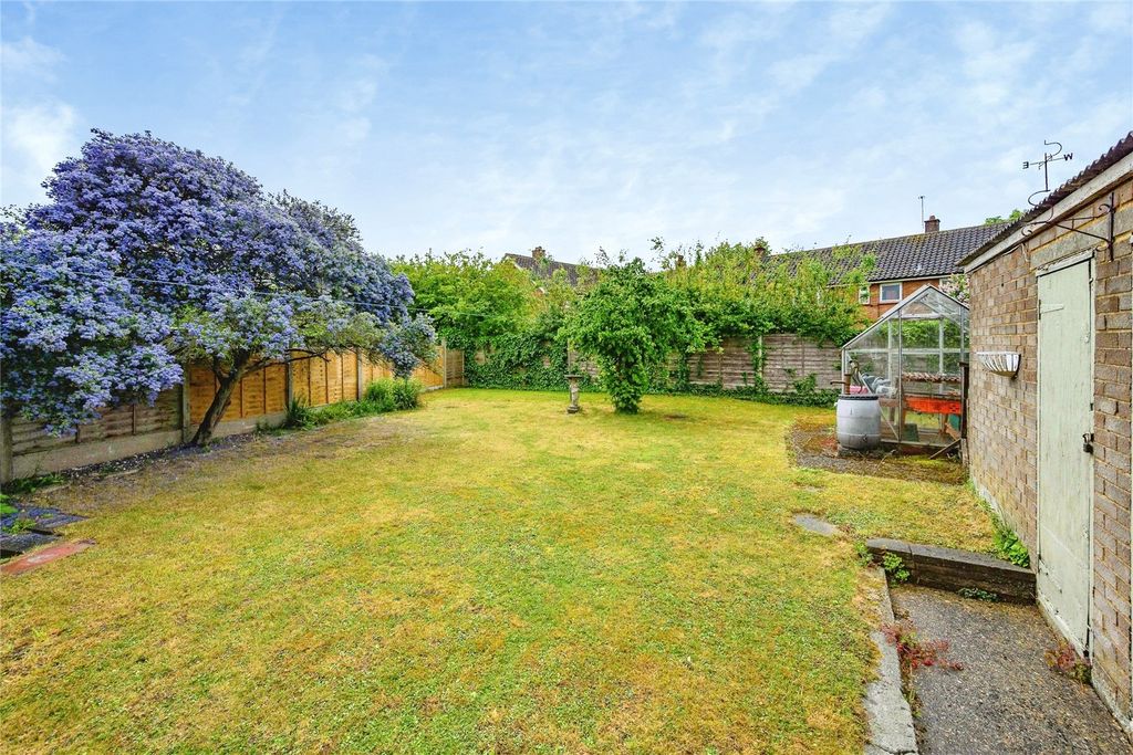 Property photo 2 of 15 Garden
