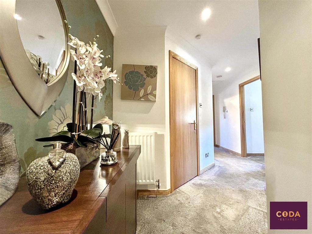 Property photo 2 of 13 Photo 02-04-2026 09 41 18.Jpg