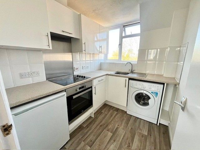 Property photo 2 of 3 Kitchen