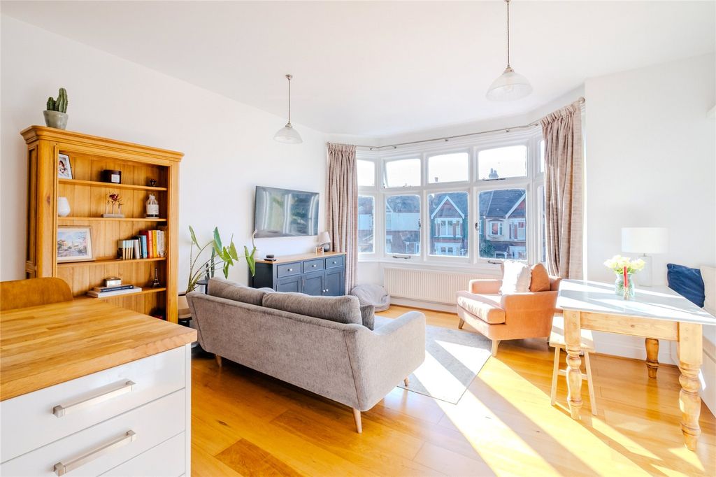 Property photo 1 of 8 Picture No. 07