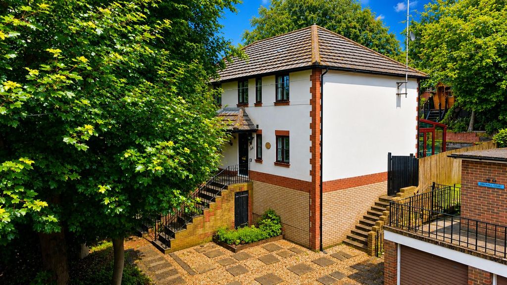 Property photo 1 of 19 1.Png