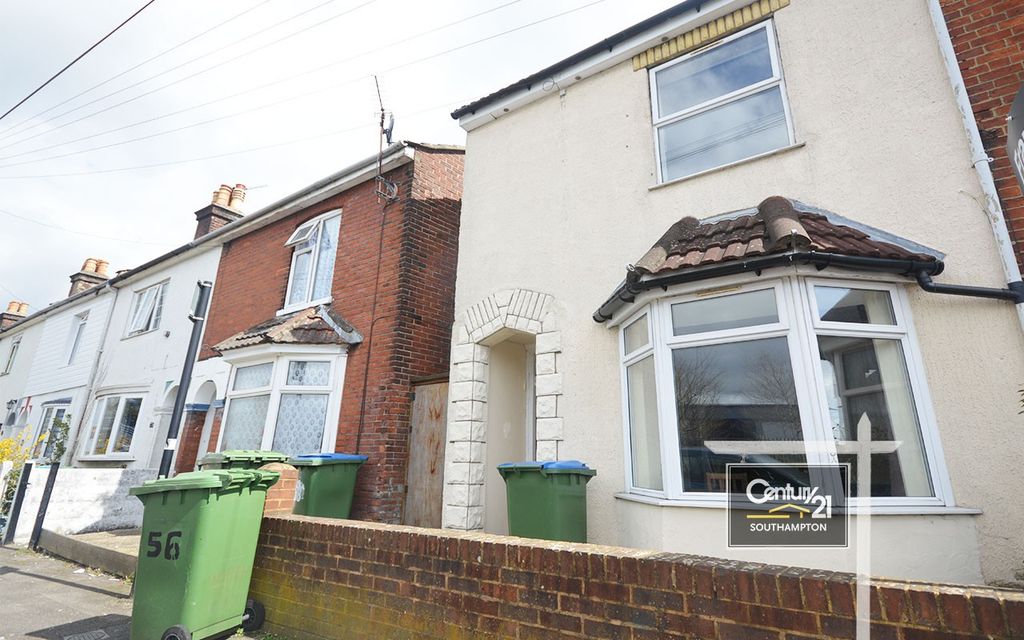Property photo 1 of 8