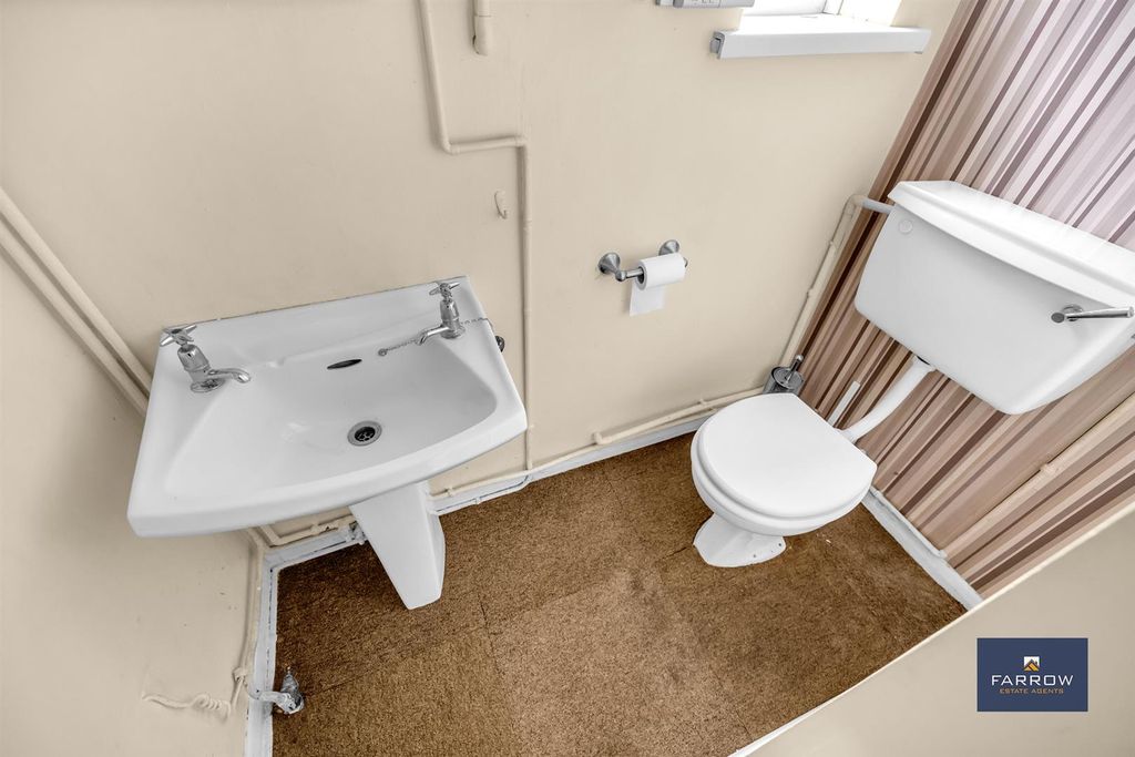 Additional image 7 of 3 bed semi-detached house for saleSt. Nicholas Drive, Grimsby DN37
