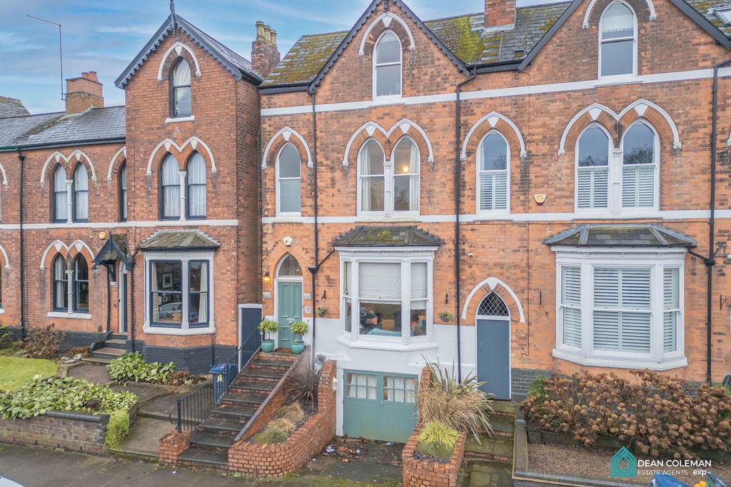 Property photo 1 of 29