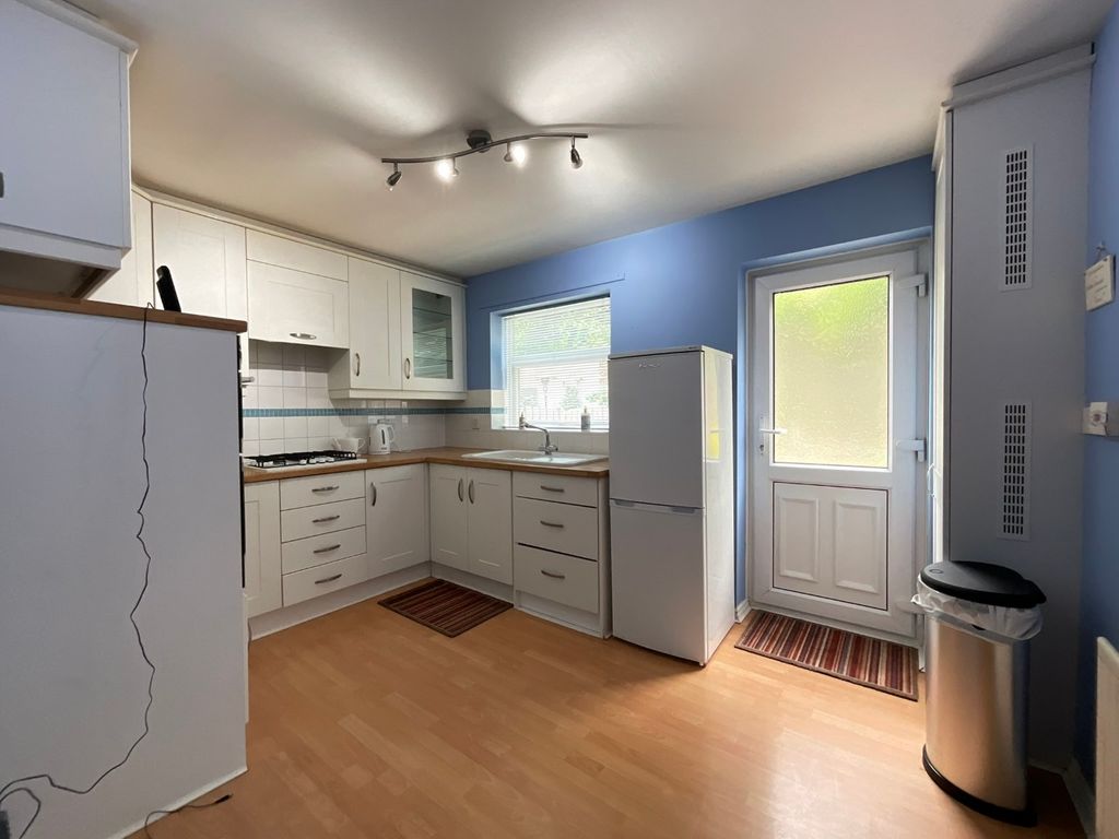 Property photo 2 of 12 4300175