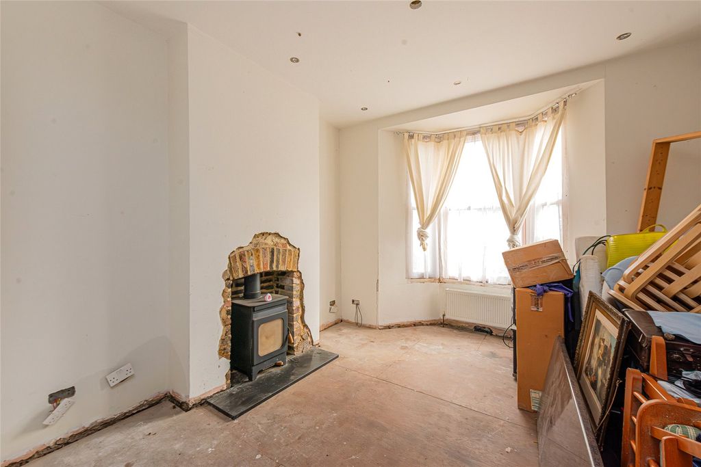 Property photo 3 of 13 Picture No. 06