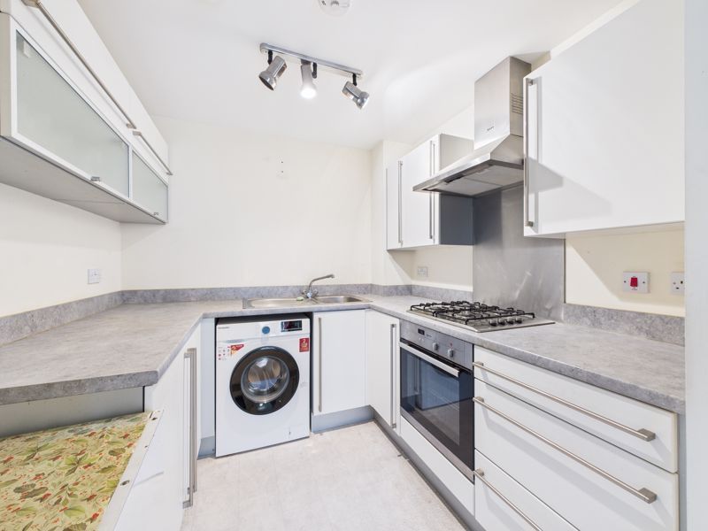 Property photo 2 of 9 Kitchen