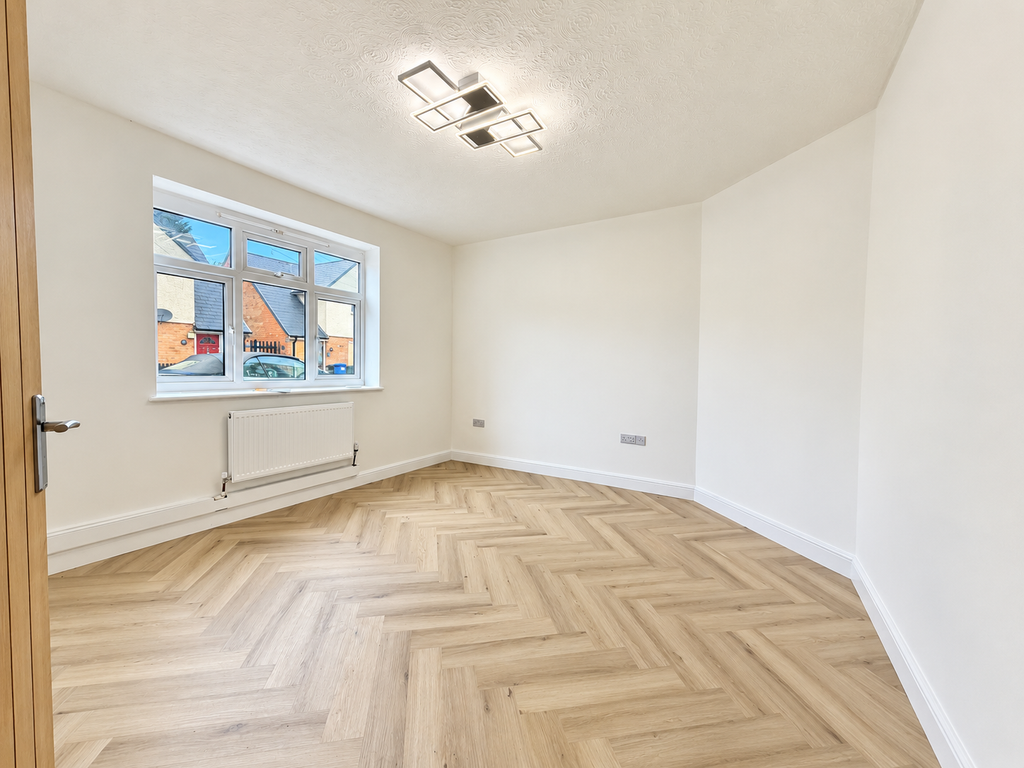 Property photo 2 of 8 0Bee4E62-72C0-49E8-Ad2E-5D8689403456