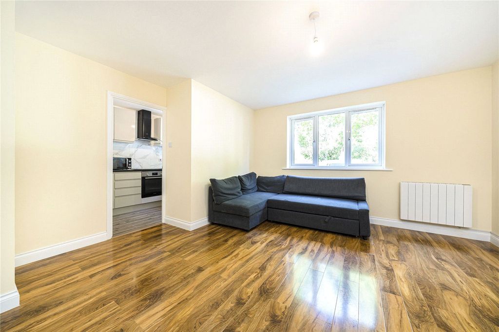 Property photo 2 of 8 Picture No. 05