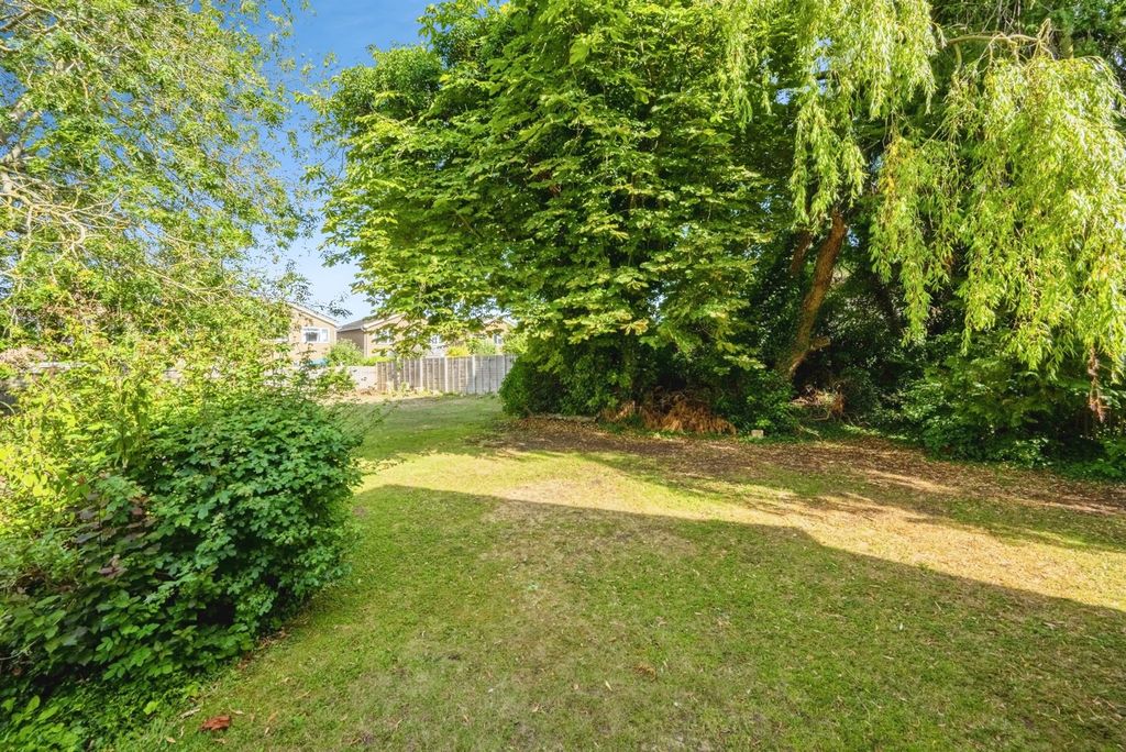 Property photo 3 of 17 Photo