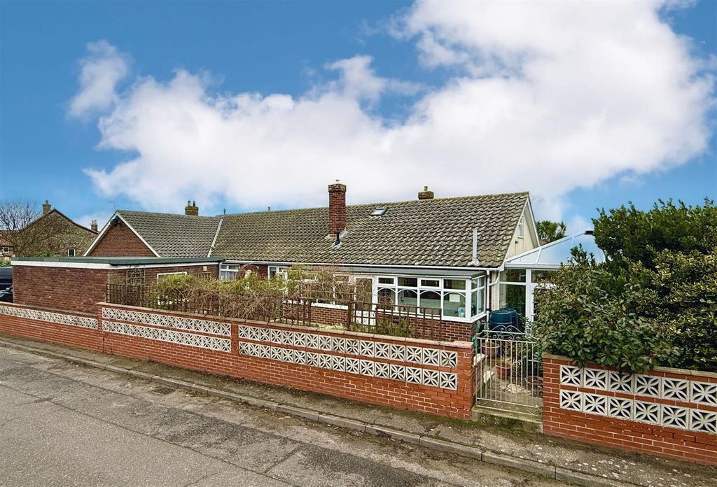 Property photo 1 of 40 Front Aspect.Jpg