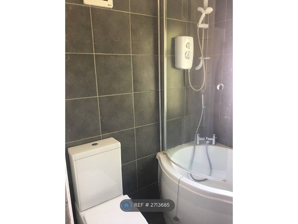 Property photo 3 of 33