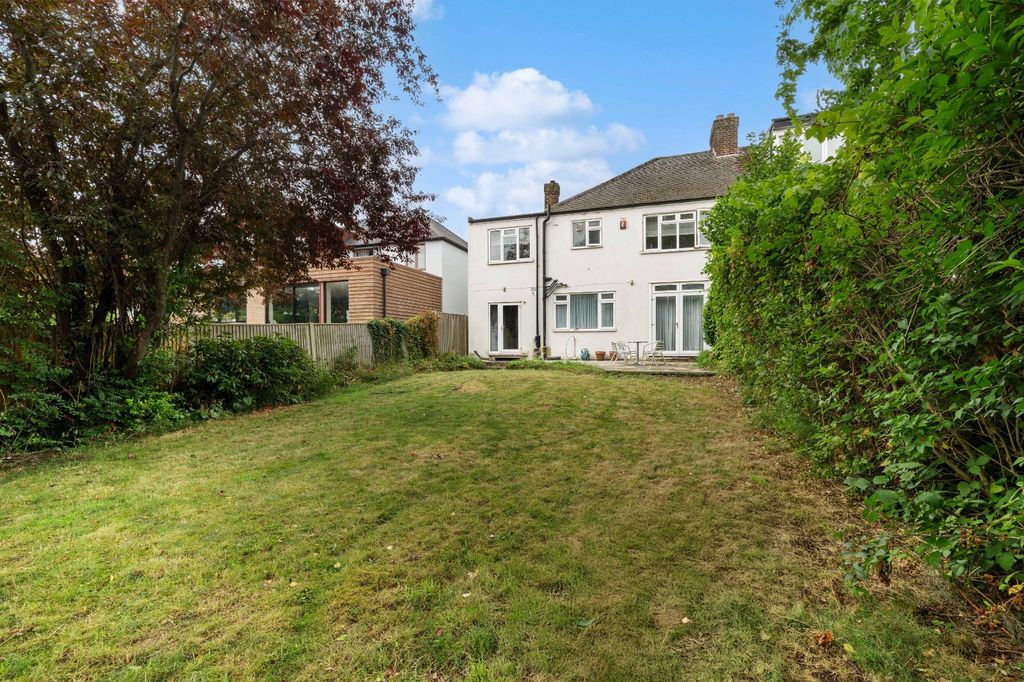 Property photo 2 of 17 Picture No. 19