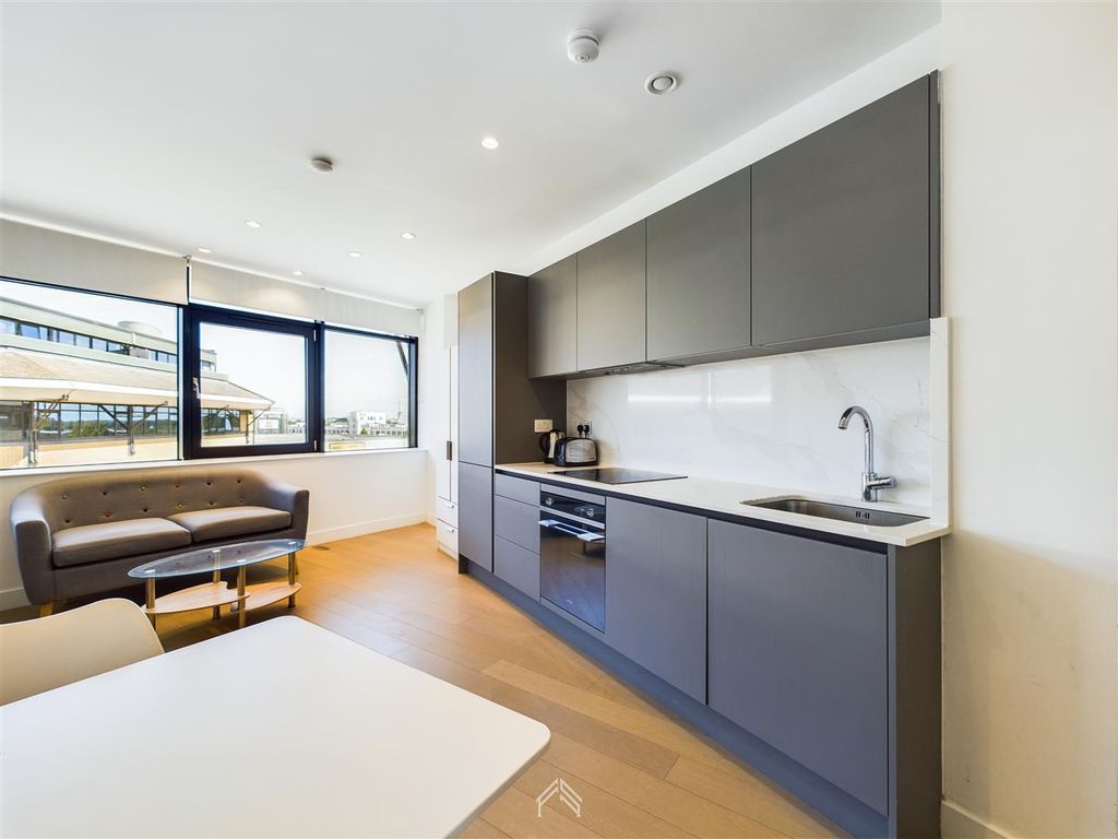 Property photo 2 of 5 Cam01353G0-Pr0112-Still002.Jpg