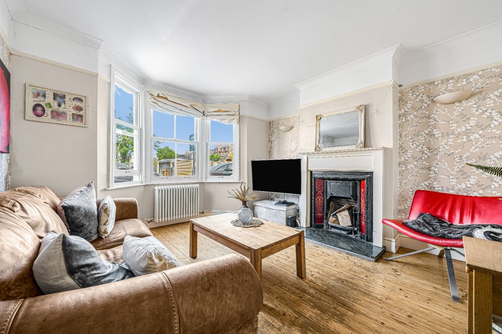Property photo 2 of 12 2131151