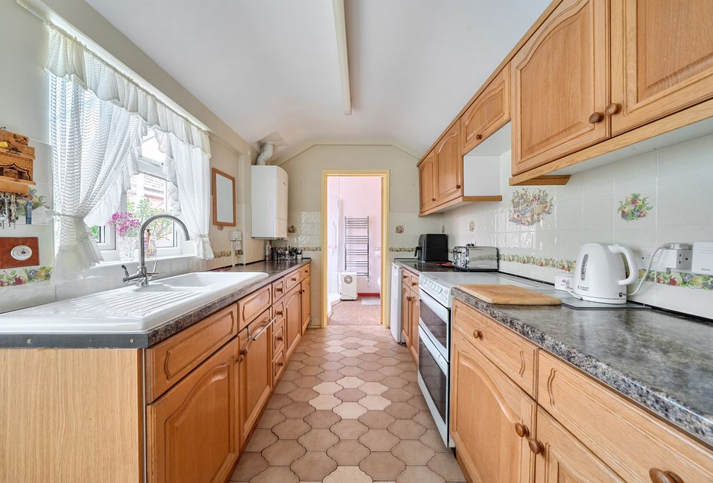 Property photo 3 of 11 1495422-14-6A609A...