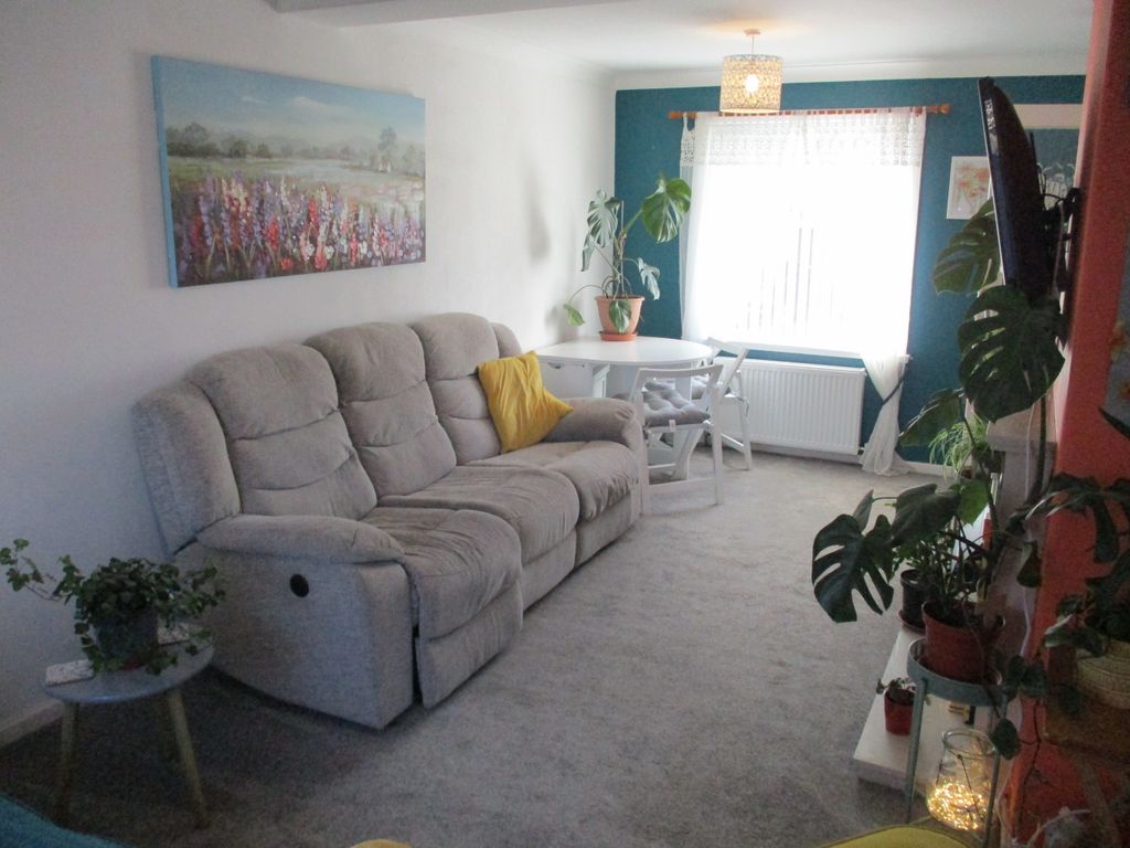 Property photo 3 of 24