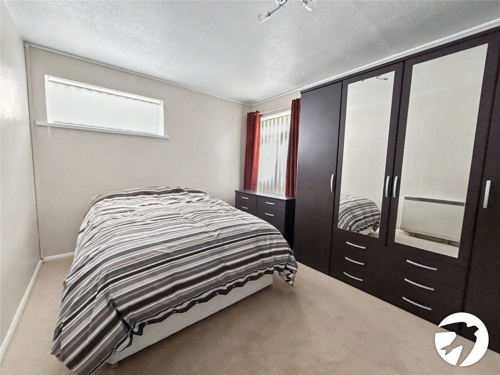 Property photo 3 of 15 Picture No. 08