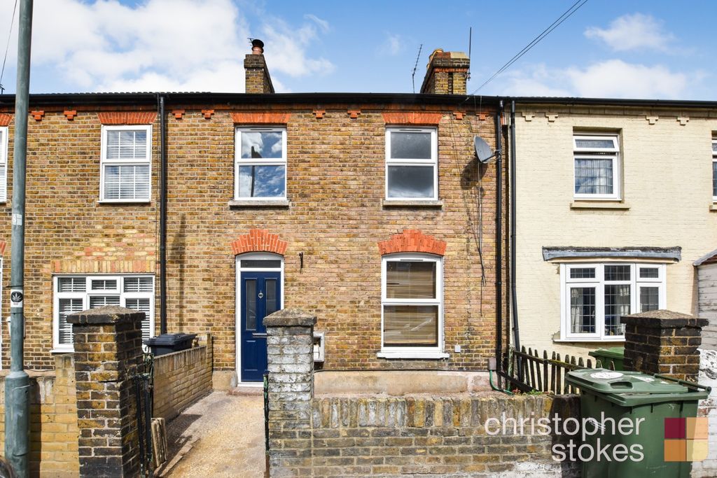 Property photo 1 of 11 4537490