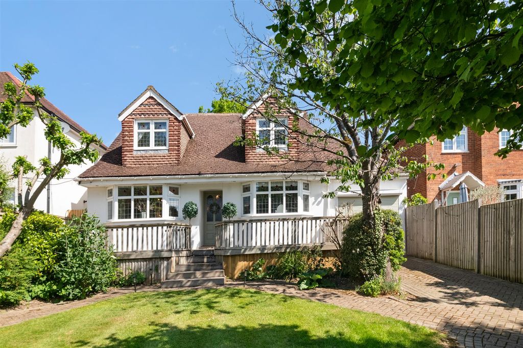 Property photo 1 of 31