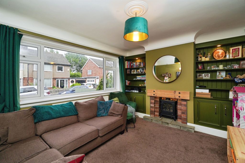 Property photo 2 of 17