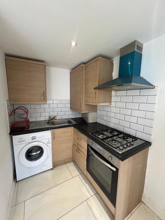 Property photo 2 of 7 7