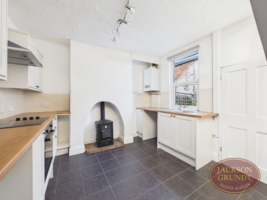 Property photo 3 of 12 Sanders Terrace