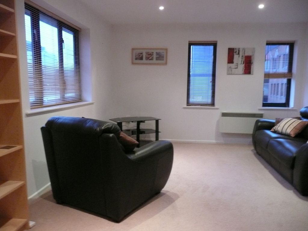 Property photo 2 of 5 Lounge