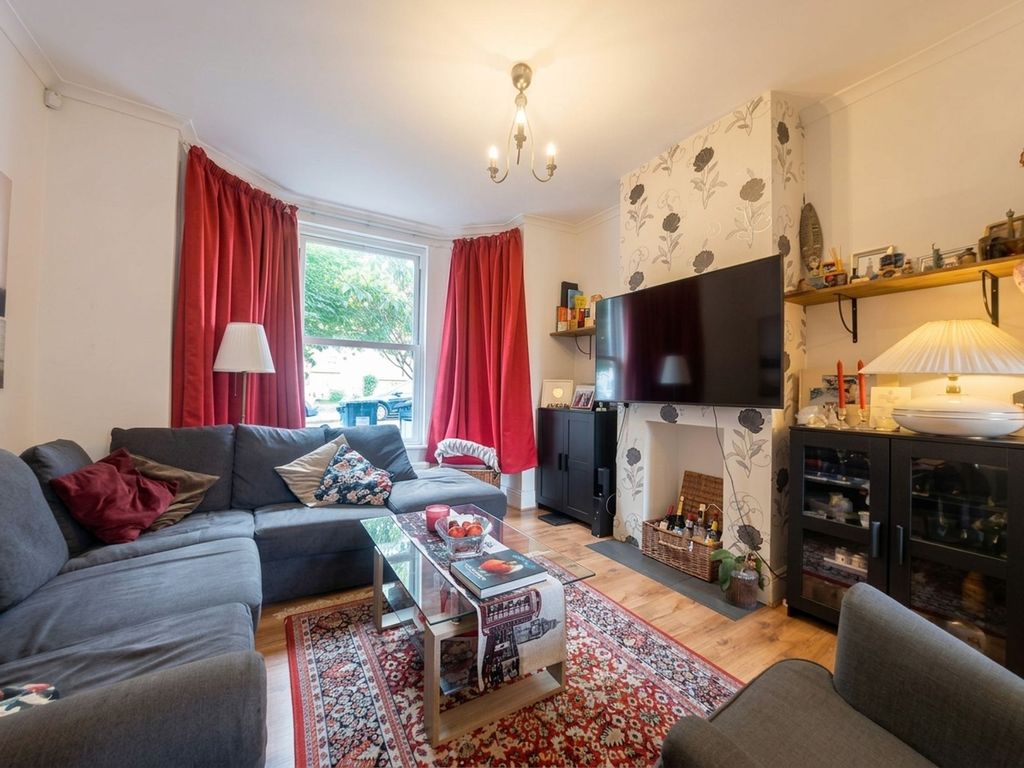 Property photo 2 of 12