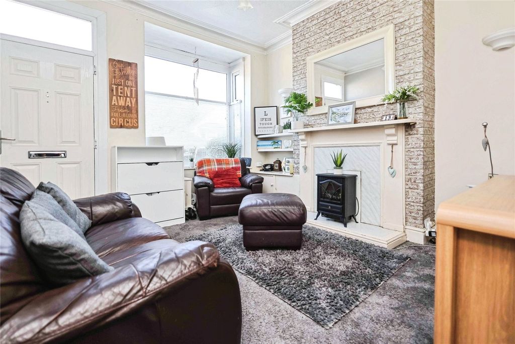 Property photo 3 of 16 Picture No. 12