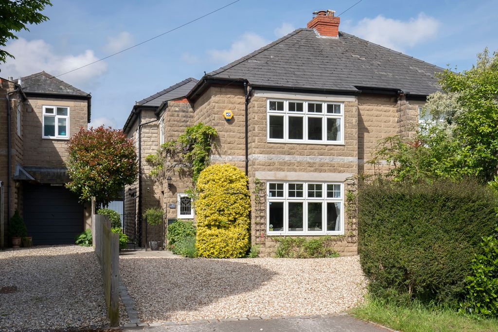 Property photo 1 of 16 40 Sandy Lane-02