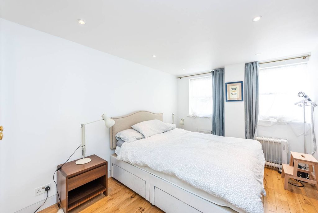 Property photo 3 of 9