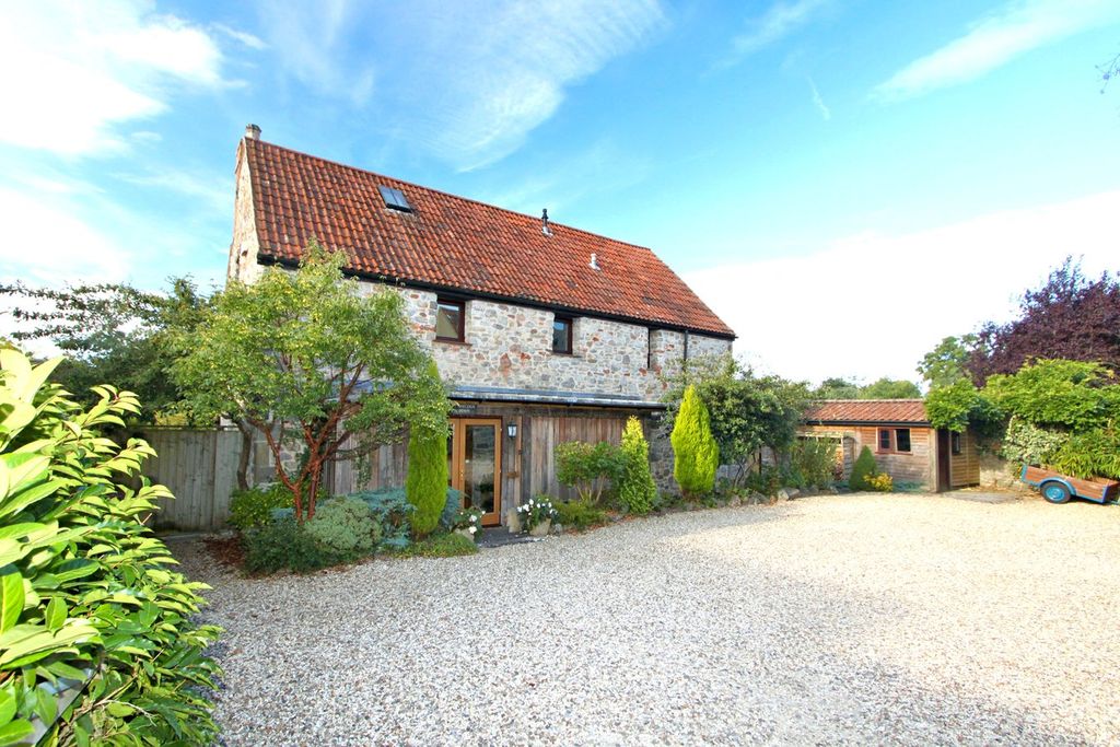 Property photo 2 of 28 House