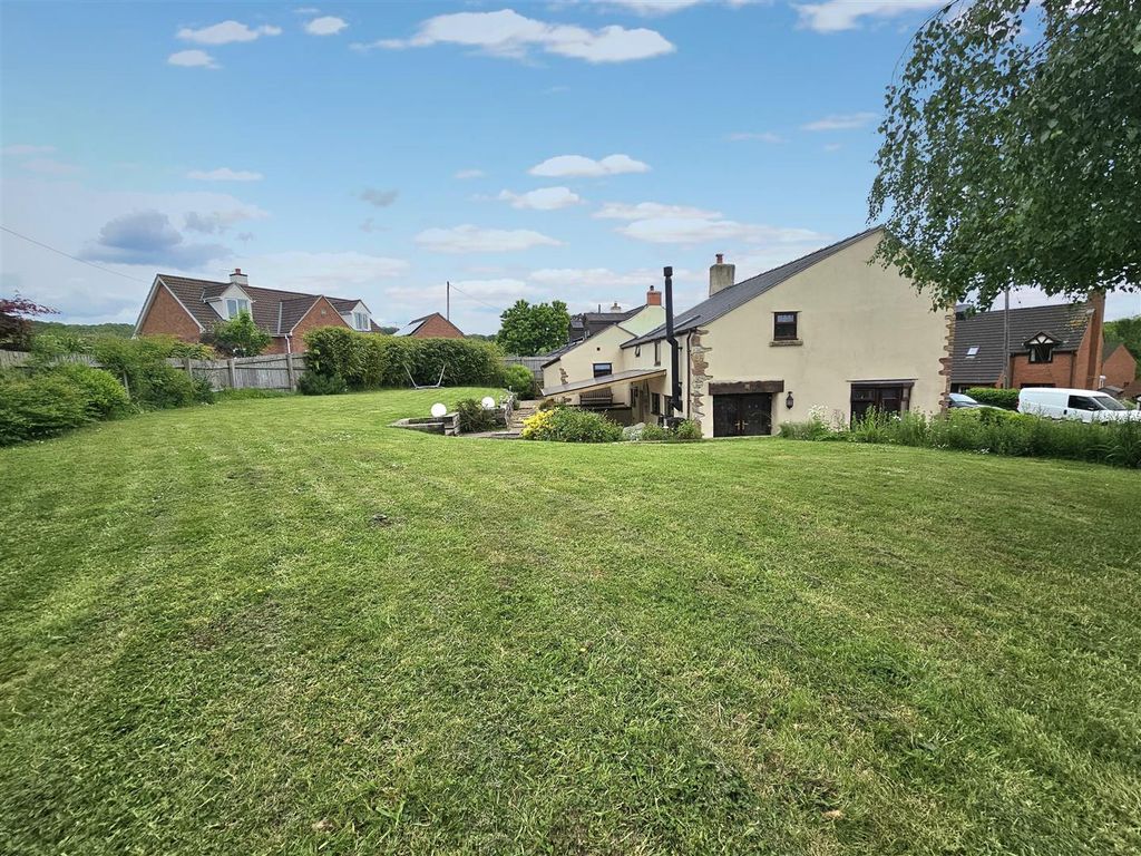 Property photo 2 of 15