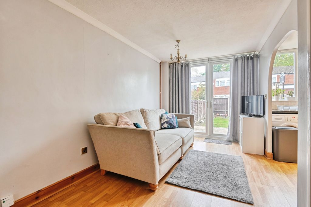 Property photo 3 of 18