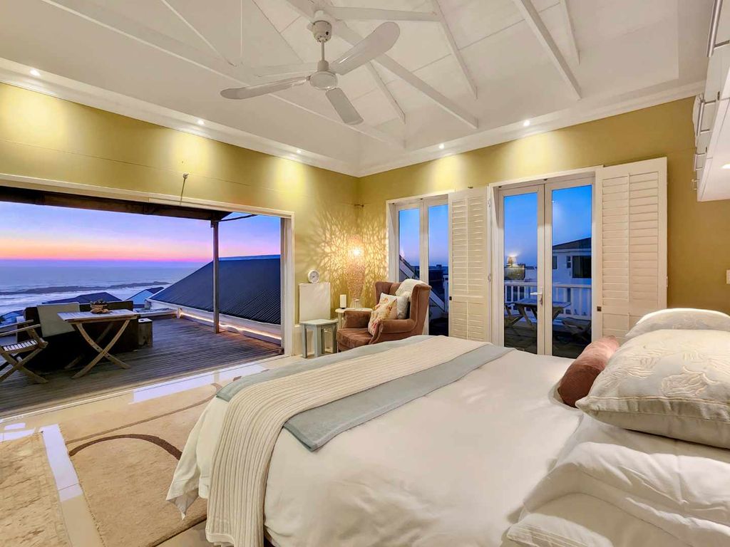 Property photo 3 of 50