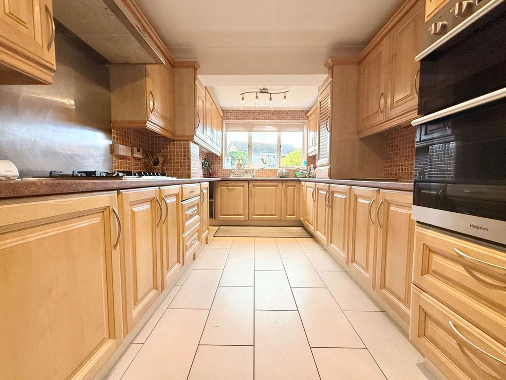 Property photo 2 of 23