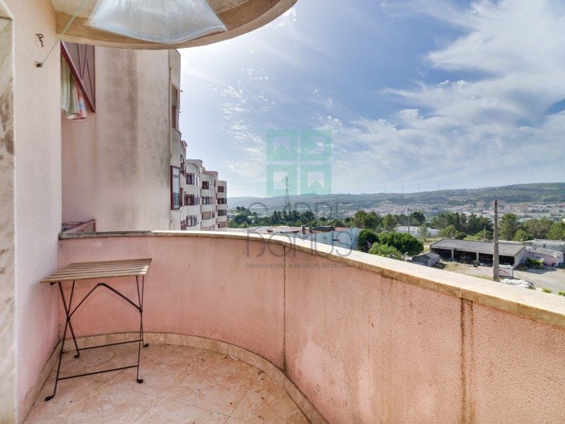 Property photo 2 of 30