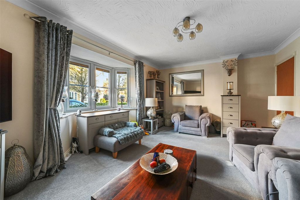 Property photo 3 of 15 Picture No. 02