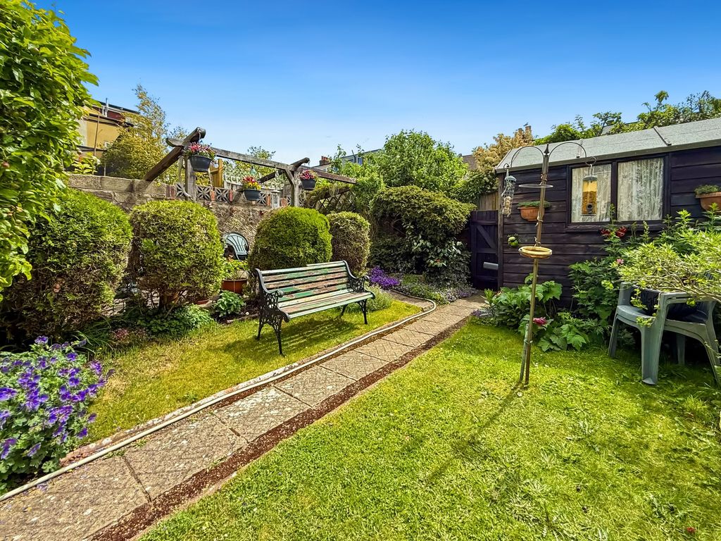 Property photo 2 of 14