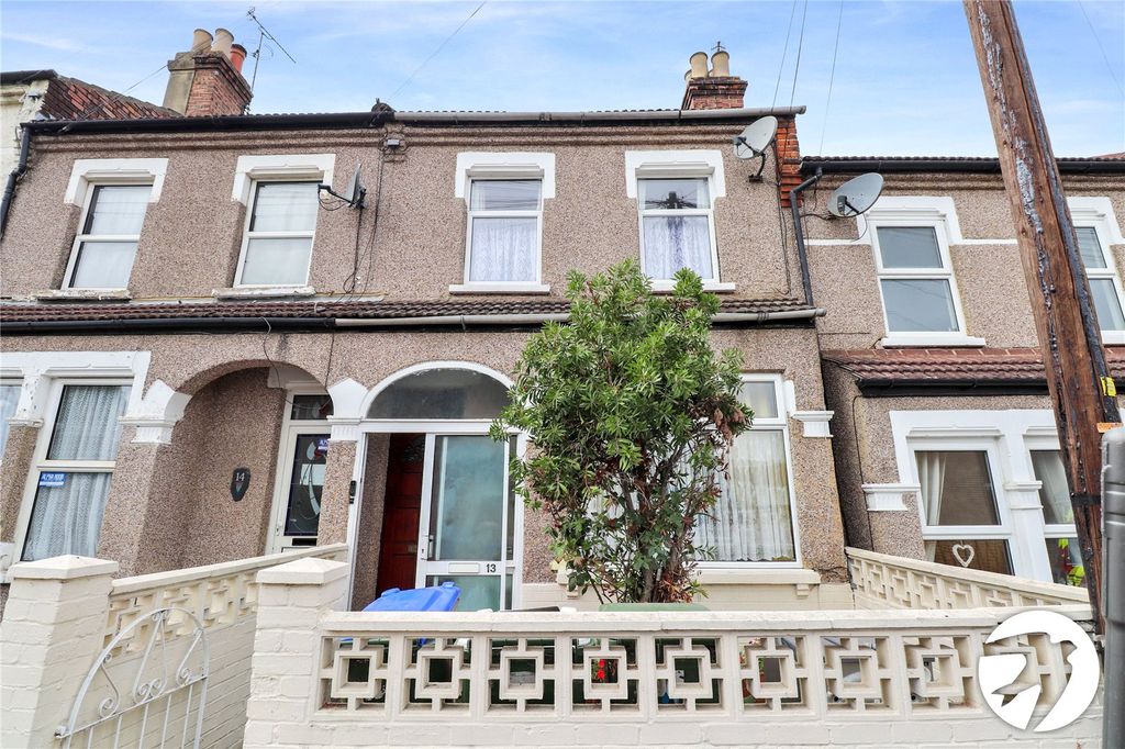 Property photo 1 of 16 Picture No. 17