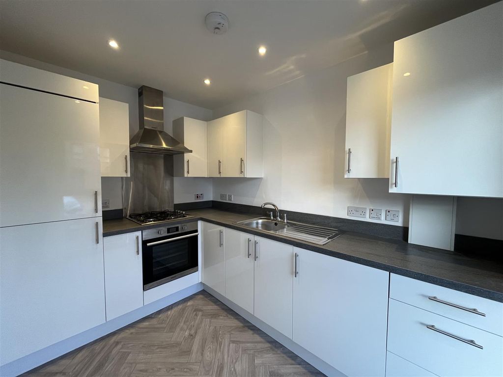 Property photo 3 of 18 3.Jpg