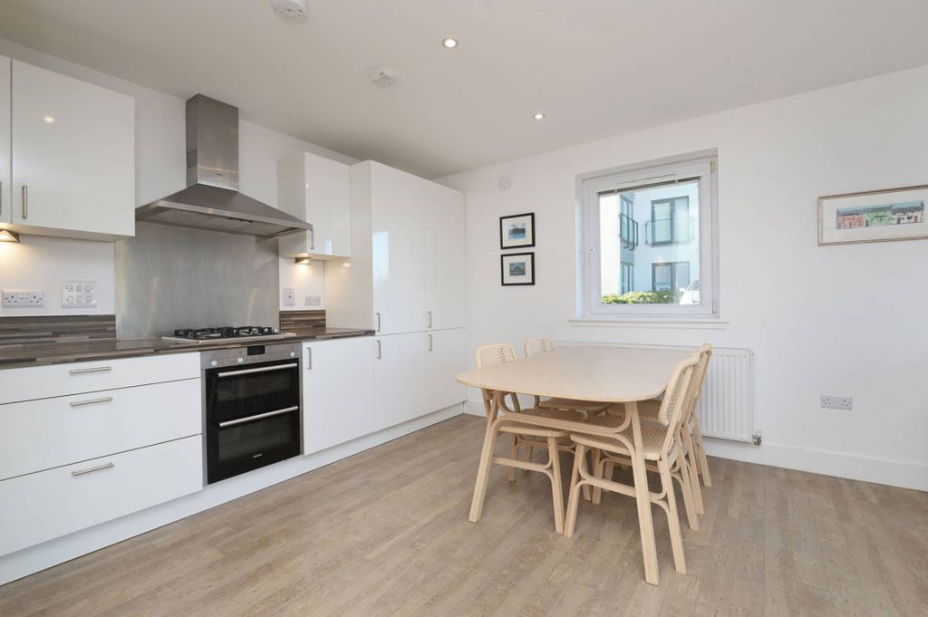 Additional image 2 of 1 bed flat for saleBurnbrae Drive, East Craigs, Edinburgh EH12