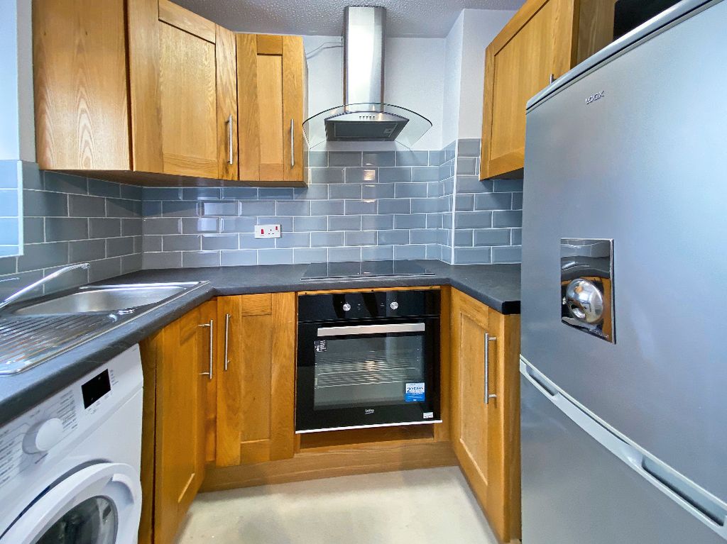 Property photo 2 of 8 2