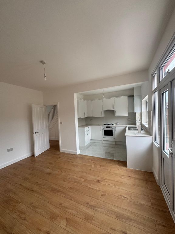 Property photo 2 of 20 Gallery